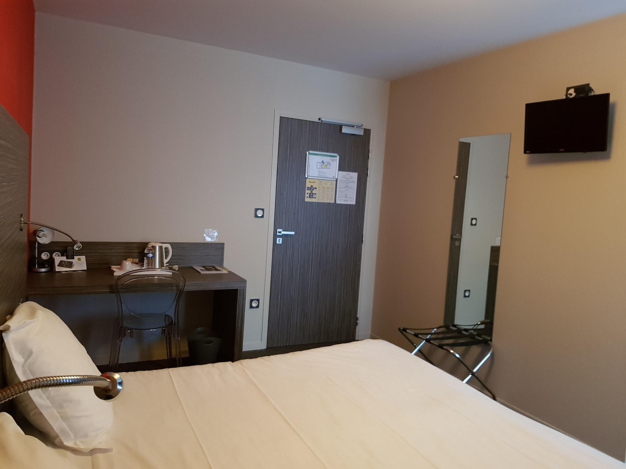 Logis Hotel A La Bonne Auberge Laval  Exterior foto